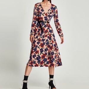 Zara Floral print Dress/Kimono 🌸